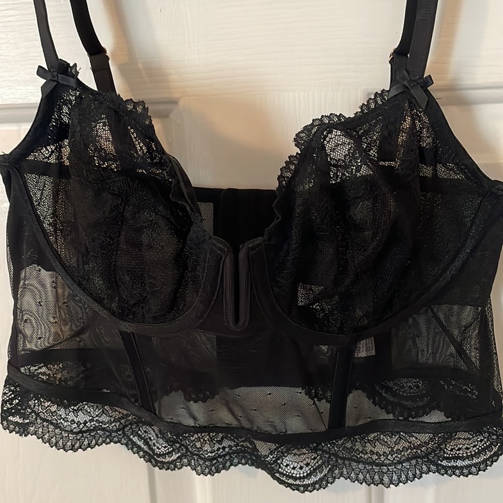Corset - Picture 2 of 5